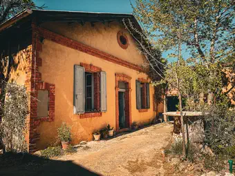 Maison de dégustation des vins AOP Saint-Chinian du Domaine Comps